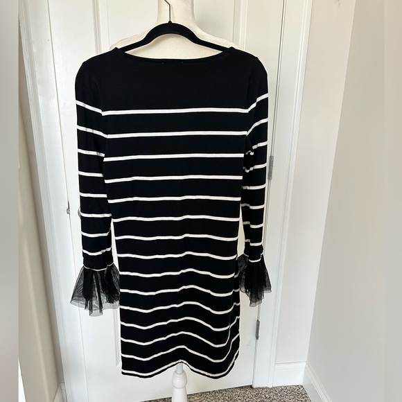 Striped dress with tulle sleeves - Picture 2 of 9